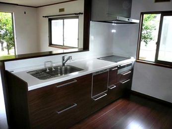 水まわり設備の機能が一新され、便利でデザイン性に優れた空間になりました。