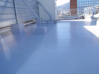 これで雨漏りの心配は無くなりました。他の箇所の工事もよろしくお願いします。