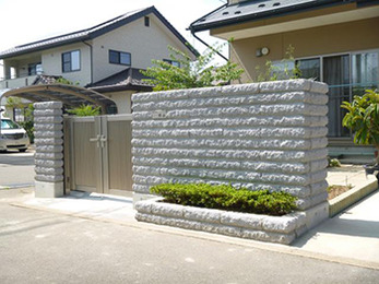 立派な門戸ができました。また何かあればお願いします。