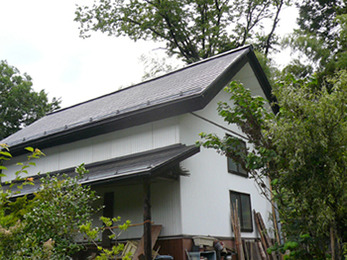 まるで新築の屋根のようになりよかったです。