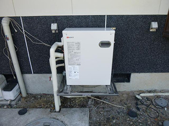 狭いスペースでも綺麗に納まり大満足です。