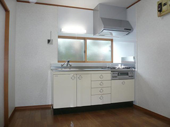 クロスも綺麗に仕上がり、明るい空間になりました。