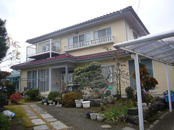 外壁が美しくなりとても満足しております。また何かあればよろしくお願いいたします。