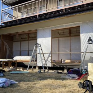 サッシ取り付け