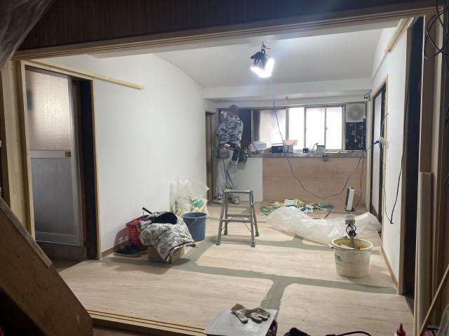 202303emiri-tyu05.jpg
