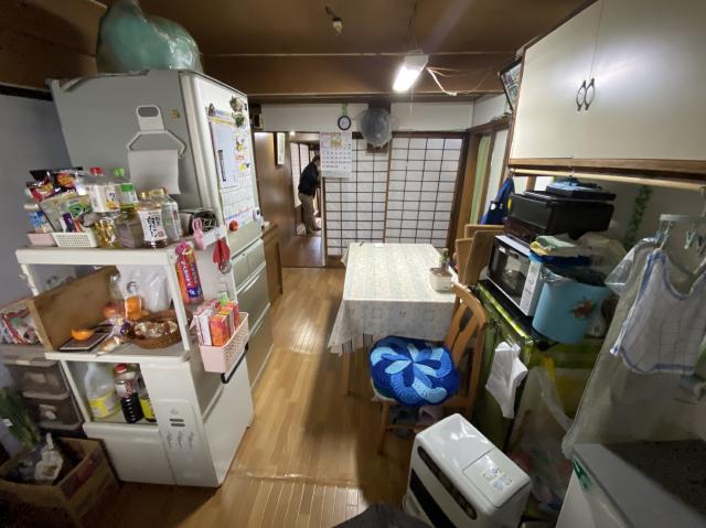 202303emiri-mae02.jpg