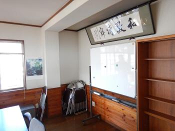 七瀬中町公民館 棚工事03.jpg